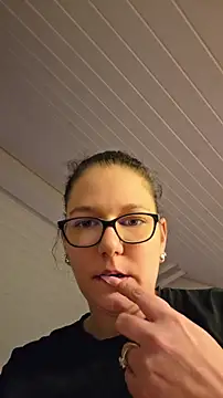 Swiss Lady online show from 05-05-26, 06:33