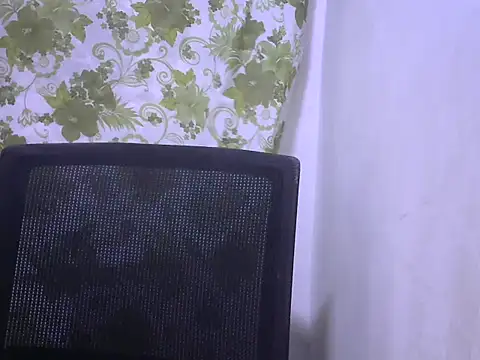 Sweeetgurll online show from 06-14-26, 08:37