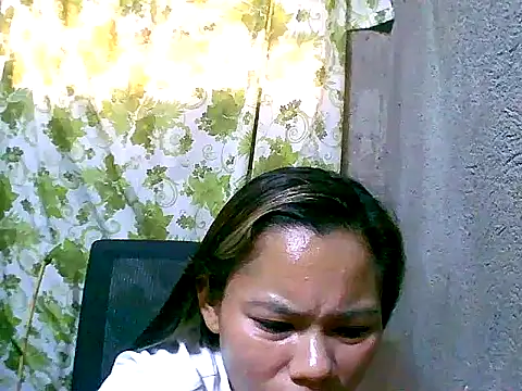Snapshot of Sweeetgurll chatting on 09-16-25, 07:42 Sweeetgurll online show from 09-16-25, 07:42