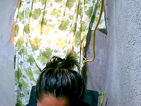 Sweeetgurll online show from 11-27-25, 06:58