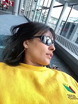 Snapshot of PuraTinta_miau chatting on 12-03-25, 09:09 PuraTinta miau online show from 12-03-25, 09:09