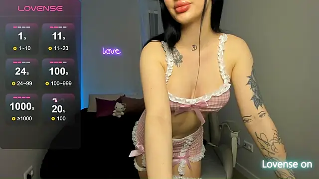 SelinaStorm online show from 04-11-26, 11:30