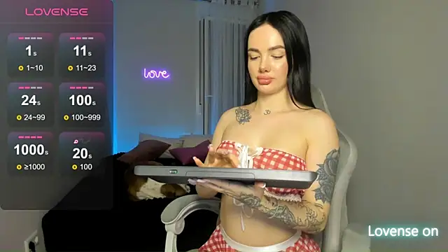 SelinaStorm online show from 04-21-26, 01:42