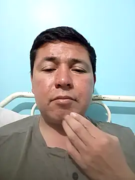 Snapshot of rgh11 chatting on 10-17-25, 05:55 rgh11 online show from 10-17-25, 05:55