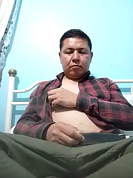 Snapshot of rgh11 chatting on 10-29-25, 01:37 rgh11 online show from 10-29-25, 01:37