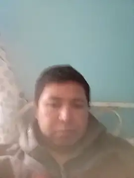 Snapshot of rgh11 chatting on 10-15-25, 11:24 rgh11 online show from 10-15-25, 11:24