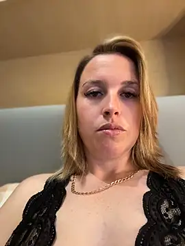 amberrose094 online show from 05-18-26, 07:07