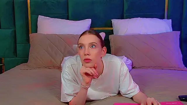 VeronicaVances online show from 05-29-26, 07:20