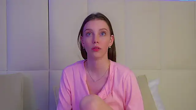 VeronicaVances online show from 11-04-25, 06:33