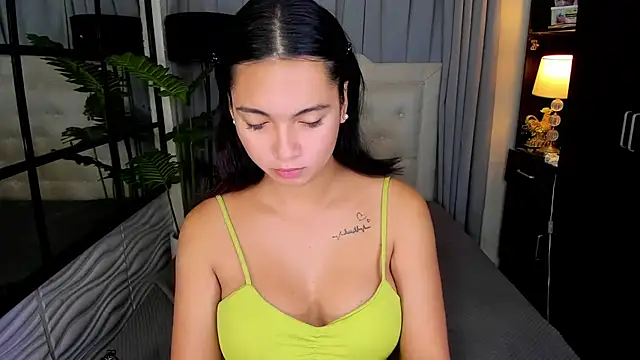Snapshot of Patricia_Anderson chatting on 04-20-26, 03:24 Patricia Anderson online show from 04-20-26, 03:24