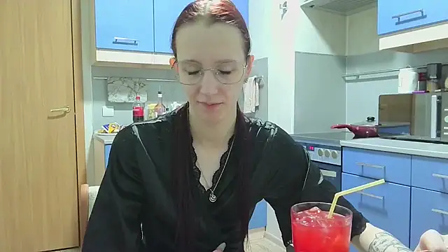 Lucy Divine online show from 12-17-25, 10:48