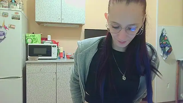 Snapshot of Lucy_Divine chatting on 10-01-25, 03:16 Lucy Divine online show from 10-01-25, 03:16