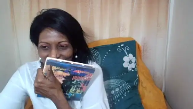 Indianpeaches online show from 10-13-25, 05:20
