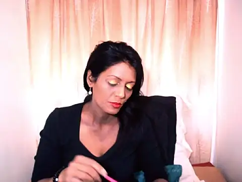 Indianpeaches online show from 10-02-25, 06:17