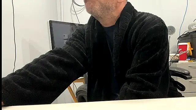 frankyjones8989 online show from 12-05-25, 03:32