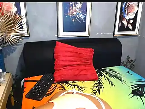 AngelEbony online show from 05-13-26, 06:04