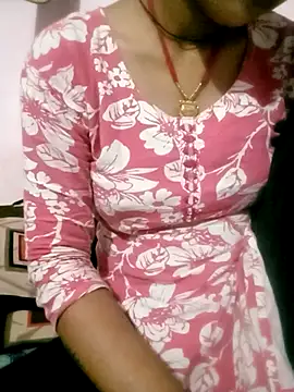 Hot ashna online show from 04-04-26, 06:14