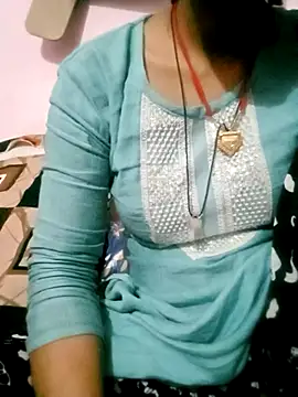 Hot ashna online show from 04-05-26, 04:35