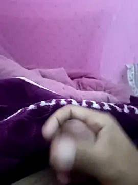 Snapshot of Sonukumar202000 chatting on 02-11-26, 08:41 Sonukumar202000 online show from 02-11-26, 08:41