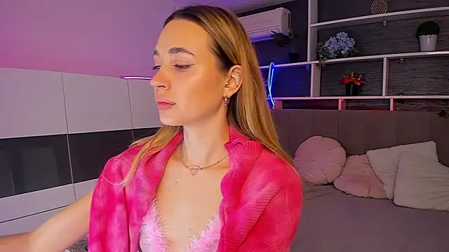 AlexaWilds online show from 02-15-26, 06:14