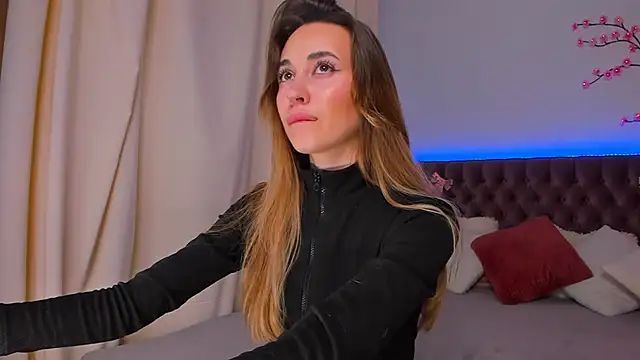 AlexaWilds online show from 11-29-25, 06:24