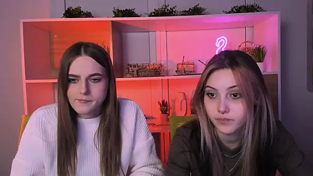 aria moo online show from 10-23-25, 07:12