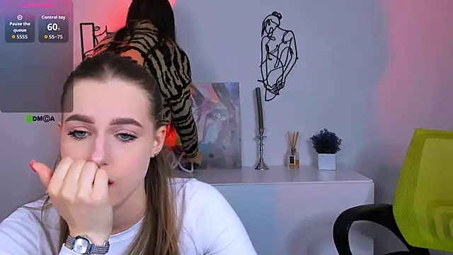 aria moo online show from 10-09-25, 07:03