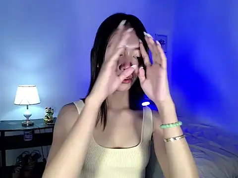 lovely kiannaHugecock online show from 02-10-26, 04:50