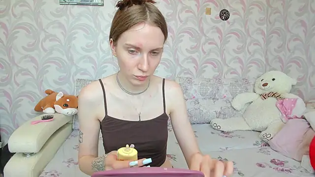 Kelly Gerzikaa online show from 06-09-26, 04:35