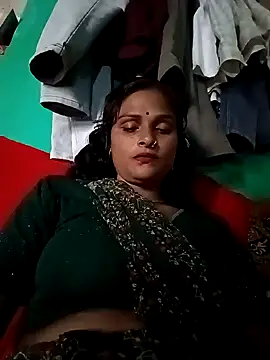 Snapshot of Sapna9685 chatting on 10-04-25, 07:32 Sapna9685 online show from 10-04-25, 07:32