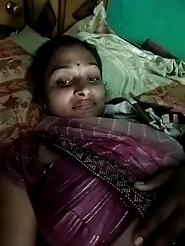 Snapshot of Sapna9685 chatting on 10-09-25, 03:34 Sapna9685 online show from 10-09-25, 03:34