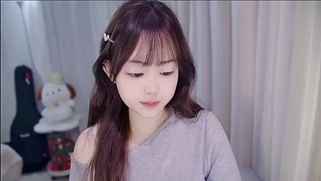 YUANYUAN-A online show from 01-11-26, 11:39