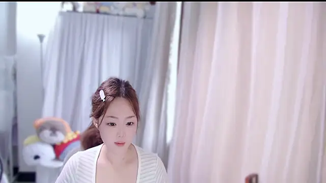 Snapshot of YUANYUAN-A chatting on 09-19-25, 06:28 YUANYUAN-A online show from 09-19-25, 06:28