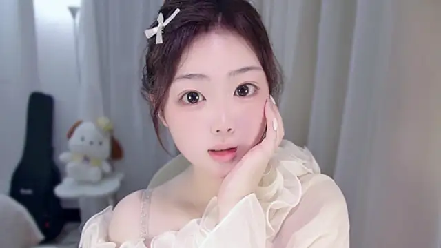 YUANYUAN-A online show from 12-02-25, 11:45