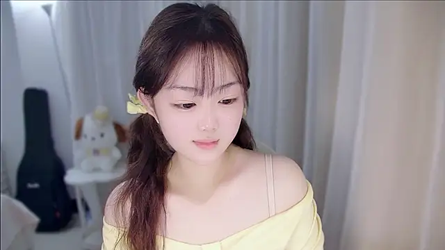 YUANYUAN-A online show from 12-19-25, 11:45