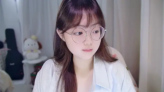 YUANYUAN-A online show from 03-18-26, 12:19