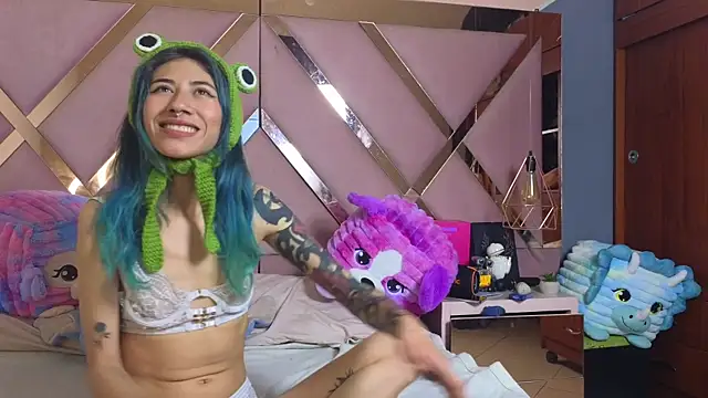 Sophia moo  online show from 05-28-26, 06:21