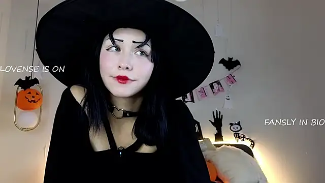 BritniBers online show from 10-30-25, 02:25