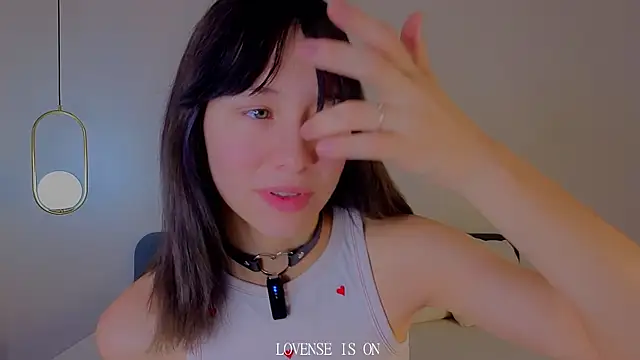 BritniBers online show from 11-19-25, 02:55