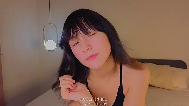 BritniBers online show from 11-14-25, 02:04