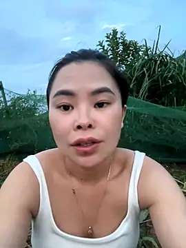 Snapshot of han-cute chatting on 09-14-25, 11:21 han-cute online show from 09-14-25, 11:21