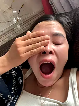 Snapshot of han-cute chatting on 09-13-25, 03:06 han-cute online show from 09-13-25, 03:06