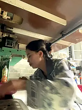 Snapshot of han-cute chatting on 11-09-25, 03:21 han-cute online show from 11-09-25, 03:21