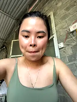 Snapshot of han-cute chatting on 10-12-25, 08:26 han-cute online show from 10-12-25, 08:26