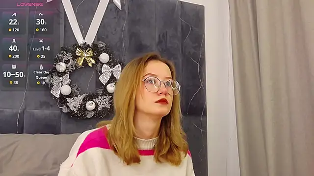 MaeLili online show from 01-09-26, 05:14