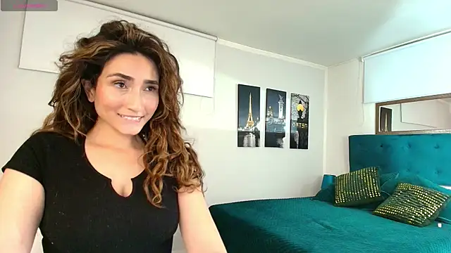 Snapshot of linda_morgan1 chatting on 07-10-26, 10:37 linda morgan1 online show from 07-10-26, 10:37