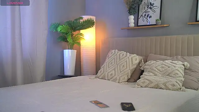 LollaStich online show from 05-08-26, 08:07