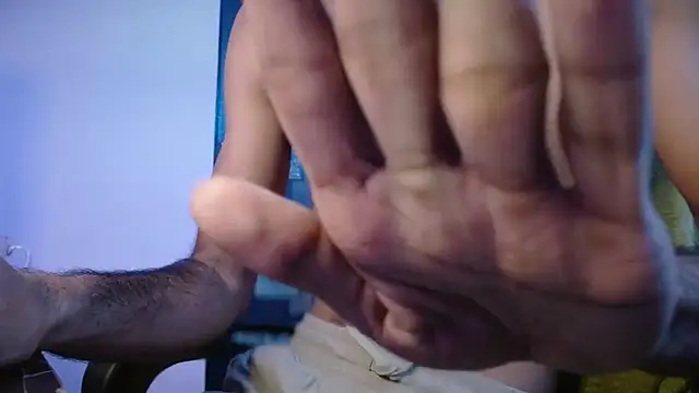 funndudd online show from 11-06-25, 04:00