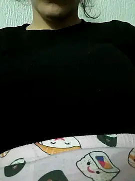 Snapshot of Ahalm chatting on 10-05-25, 07:48 Ahalm online show from 10-05-25, 07:48