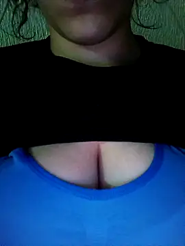 Snapshot of Ahalm chatting on 10-03-25, 09:27 Ahalm online show from 10-03-25, 09:27